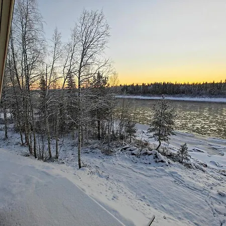 Villa New By The Tornio River Pello